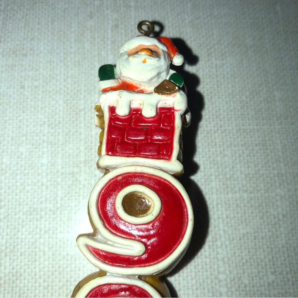 Vintage‎ Hallmark 1980 Santa Claus Chimney Christmas Tree Ornament
